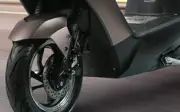 Xe máy điện EVGO C giá 18,7 triệu: Thiết kế thể thao, động cơ Bosch, phanh đĩa trước