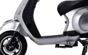 Xe máy điện giá dưới 19 triệu đồng chạy gần 200 km, sạc nhanh, không cần bằng lái