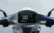 Xe máy điện Trang Bị chẳng kém Air Blade giá 275 triệu đồng, đi 180 km