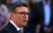 Zelensky điện đàm với tân Thủ tướng Anh Andy Burnham, nhất trí gặp trực tiếp