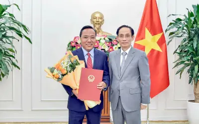 Bổ nhiệm hai Thứ trưởng Ngoại giao mới: Bà Nguyễn Thị Hoàng Vân và ông Nguyễn Hoàng Long