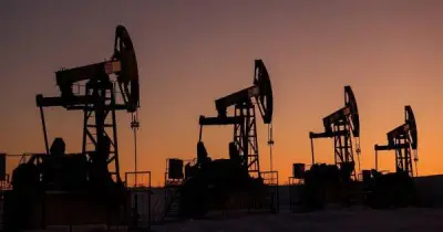 Giá dầu giảm mạnh sau khi ông Trump hủy kế hoạch tấn công Iran