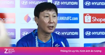 HLV Kim: Tôi ném cái áo trắng đi rồi