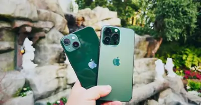 iPhone 13 giảm nửa giá, trở thành lựa chọn hấp dẫn nhất