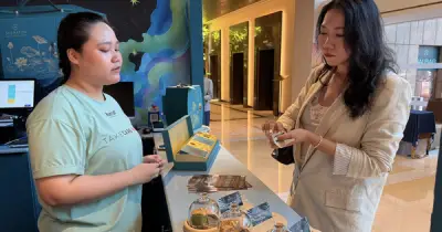 Khách sạn 5 sao tại TP.HCM làm gần 200.000 bánh trung thu thủ công