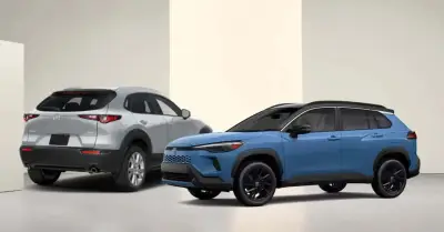 Mazda CX-30 hay Toyota Corolla Cross HEV: Chọn cảm giác lái hay tiết kiệm xăng?