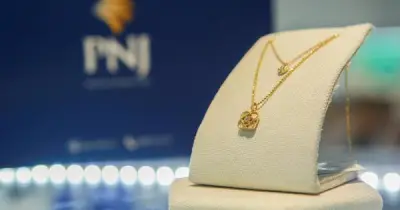 PNJ tím trần 3 phiên liên tiếp, khối ngoại gom hơn 569 tỷ đồng