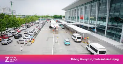 Sân bay Nội Bài đổi điểm đón xe công nghệ sau phản ánh