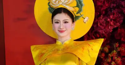 Thúy Tiên tái xuất với áo dài NTK Nhung Cao tại Global Fashion Week