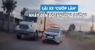 Tài xế vượt ẩu cướp làn, còn đá đèn đòi nhường đường ở Đắk Lắk