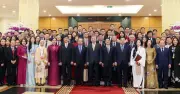 Bộ Chính trị ban hành Nghị quyết 23-NQ/TW về công tác người Việt Nam ở nước ngoài