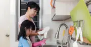 Cơ hội tự giải quyết vấn đề: Điều cha mẹ Việt vô tình lấy mất của con