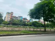 Chồng ngoại tình qua vỏ bọc đi đổ rác lúc 22h mỗi tối