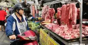 Giá heo hơi hôm nay 4.8.2026: Mất mốc quan trọng, giảm sâu trên cả nước