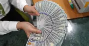 Giá USD hôm nay 2.8.2026: Tuần giảm ngược chiều euro, bảng Anh