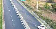 Nữ tài xế lùi ô tô trên cao tốc Vĩnh Hảo - Phan Thiết bị phạt nặng