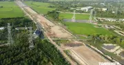 Đồng Tháp đề nghị bổ sung đường gom dân sinh dọc cao tốc Mỹ An - Cao Lãnh