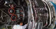 Ngành kỹ thuật bảo trì máy bay: Lương tới 50 triệu, AI khó thay thế