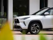 Toyota Yaris Cross 2026: Giá lăn bánh, thông số và đánh giá chi tiết