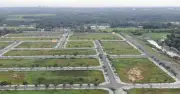 Ưu tiên chung cư: Giá đất nền và căn hộ sẽ biến động ra sao?